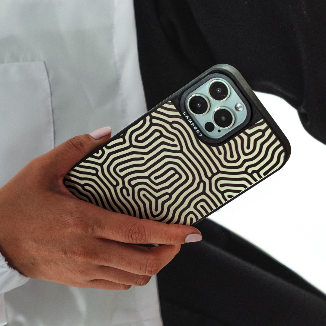 Ultra safe case - White Neura